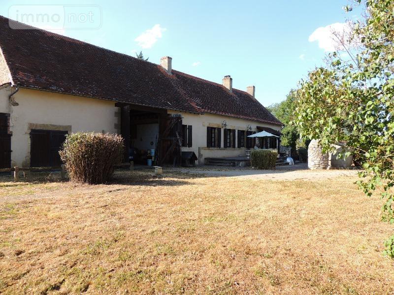 Achat maison Cesset 03500 Allier 130 m2 5 pièces 159000 euros Maison a vendre Cesset 03500 Allier 130 m2 5 pièces 159000 euros