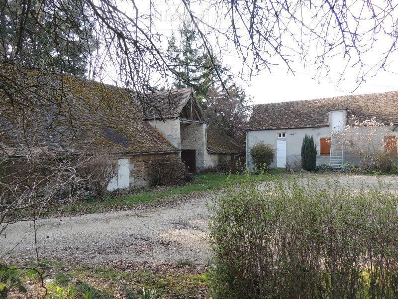 Achat propriete Saint-Pourçain-sur-Sioule 03500 Allier 100 m2 5 pièces 120000 euros propriete a vendre Saint-Pourçain-sur-Sioule 03500 Allier 100 m2 5 pièces 120000 euros
